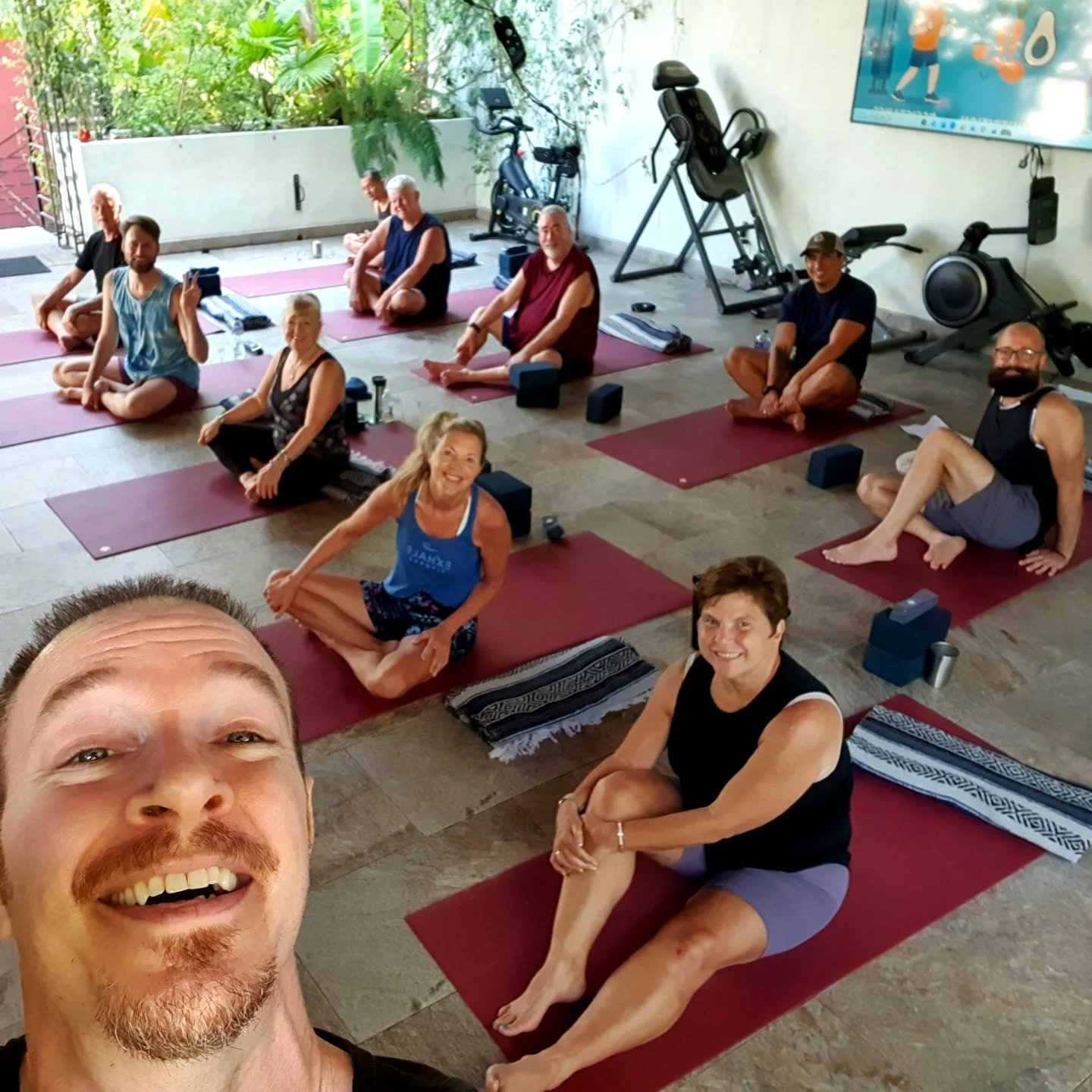 Studio: All Levels Yoga – From Your First Class to Flying Crow
